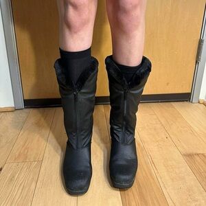 Black Winter Boots for Women